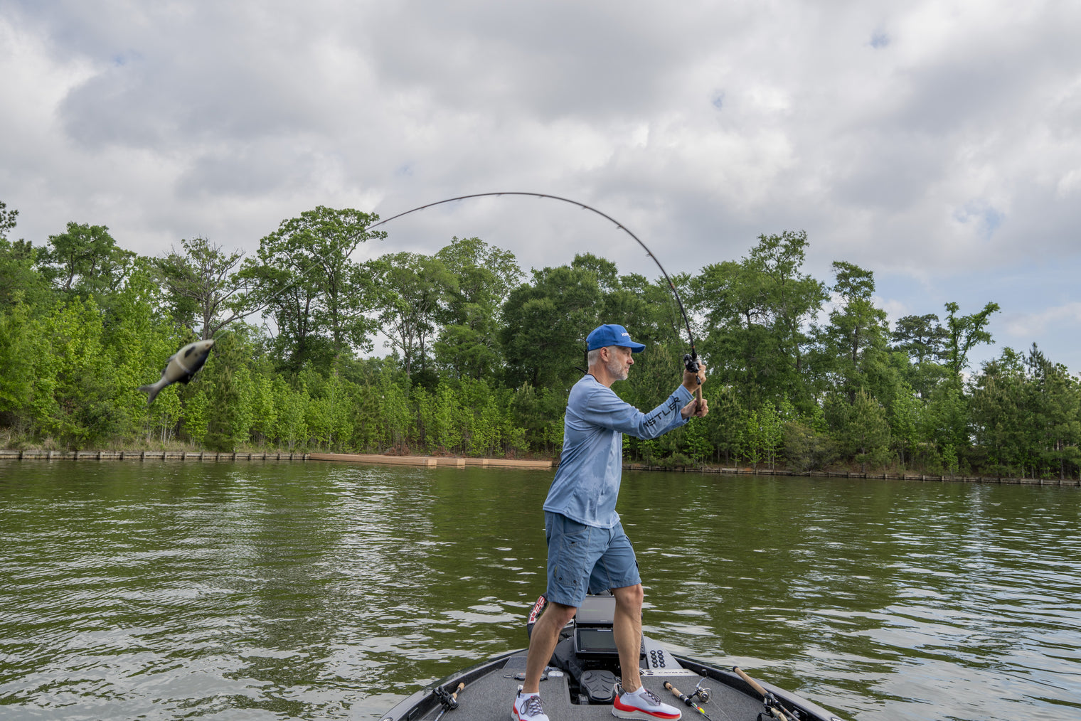 Loading Up Kistler Big Swimbait Rod On Boat, Casting Big Swimbait