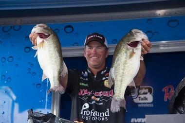 Pro Staff Randy Haynes Wins 2014 FLW Series Central Division